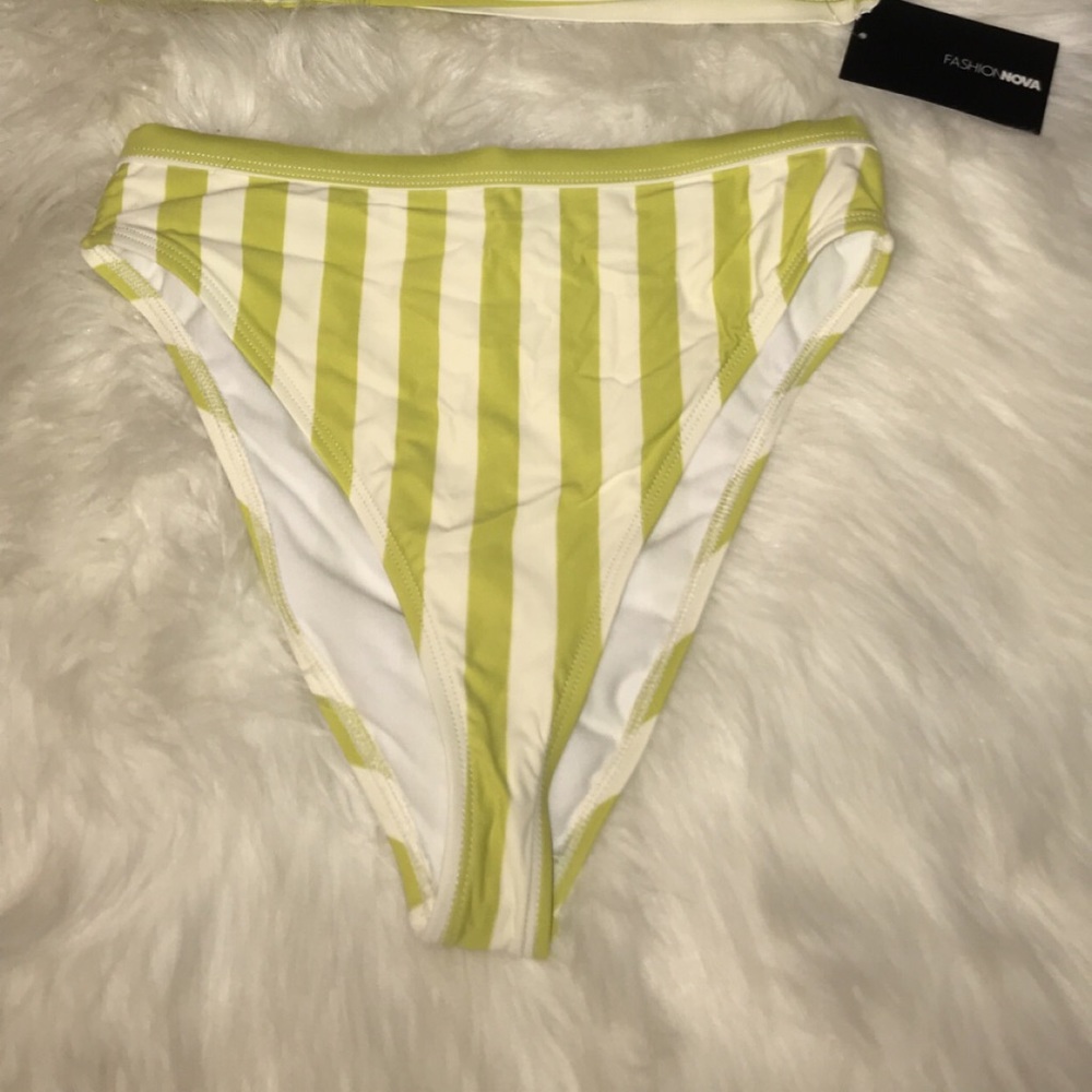 Fashion Nova Striped Bikini Set - Picture 4 of 4